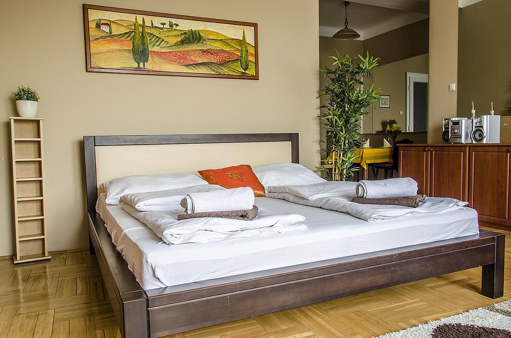 בודפשט Danube Pest-Side Apartment מראה חיצוני תמונה